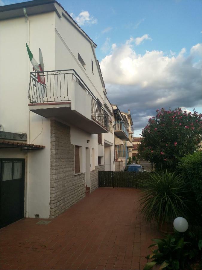 Appartement A due passi à Arezzo Extérieur photo